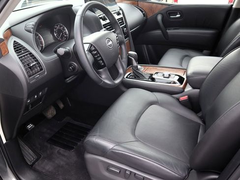 Used 2024 Nissan Armada SL image 14