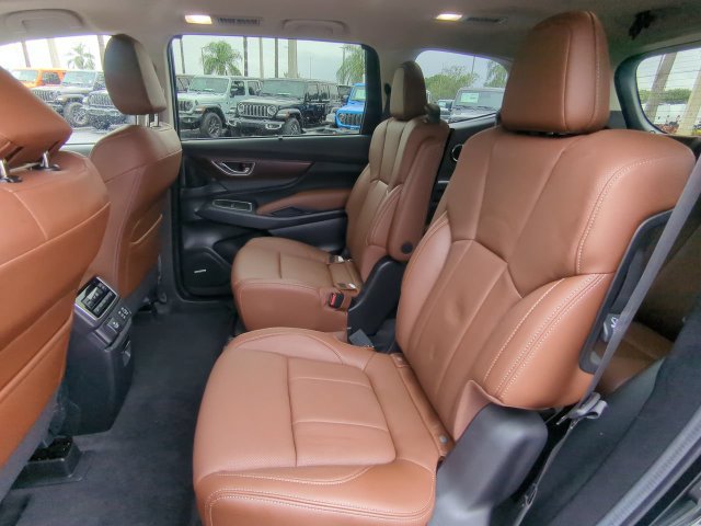 Used 2025 Subaru Ascent Touring w/ Popular Package #1 AWD/4WD image 17