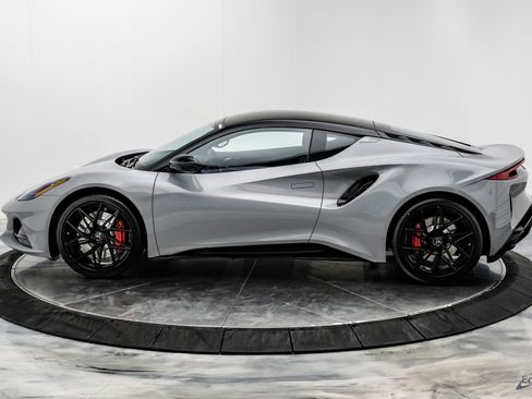New 2026 Lotus Emira V6 SE RWD image 9