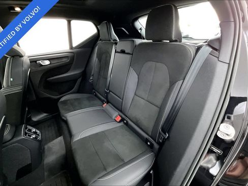 Certified 2023 Volvo XC40 Recharge Plus AWD/4WD image 34