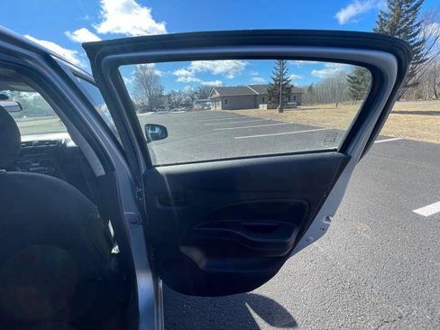 Used 2015 Mitsubishi Mirage DE image 28