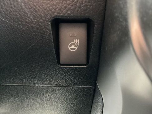 Used 2024 Toyota 4Runner SR5 Premium image 23