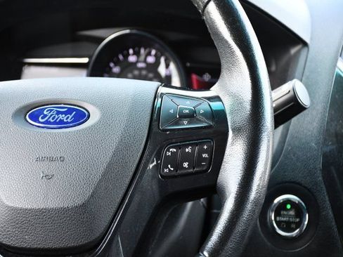 Used 2016 Ford Explorer XLT w/ Equipment Group 202A FWD image 27
