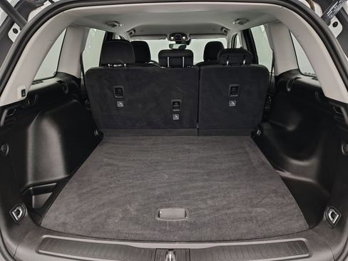 Used 2022 Jeep Grand Cherokee Laredo w/ Luxury Tech Group I image 15