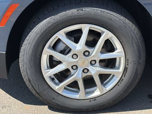 Used 2024 Chevrolet Equinox LT AWD/4WD image 17