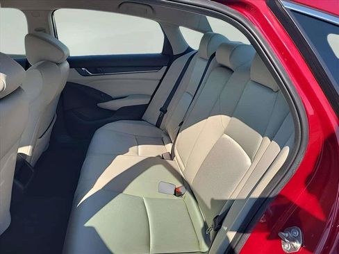 Used 2019 Honda Accord LX image 15
