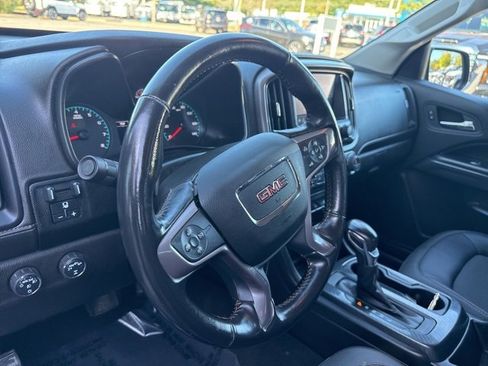 Used 2022 GMC Canyon AT4 image 13