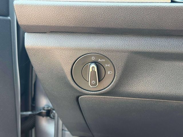 Certified 2022 Volkswagen Jetta Sport FWD image 19