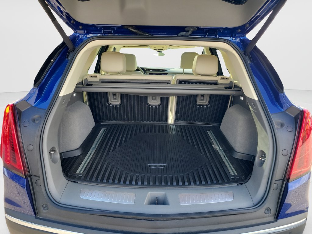 Used 2023 Cadillac XT5 Premium Luxury FWD image 9