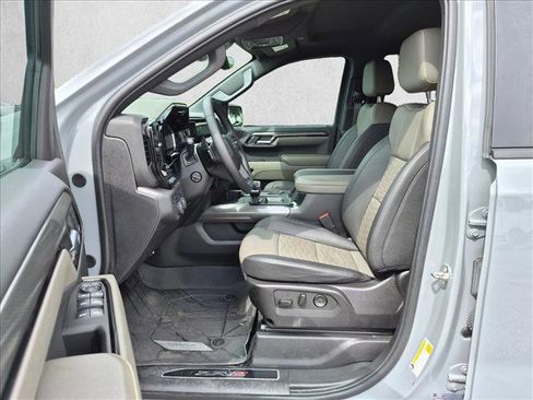 Used 2024 Chevrolet Silverado 1500 ZR2 w/ Technology Package AWD/4WD image 14