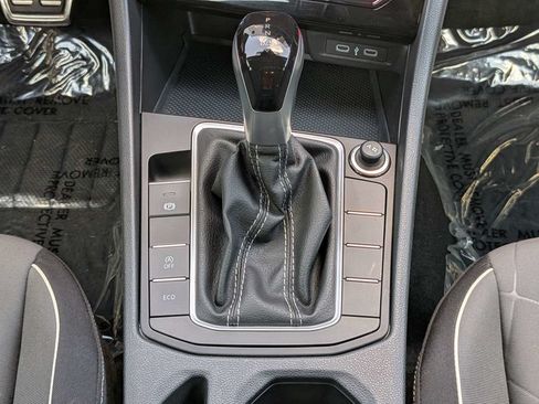 Used 2025 Volkswagen Jetta Sport FWD image 17