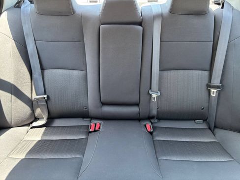 Used 2025 Nissan Altima 2.5 SV FWD image 37