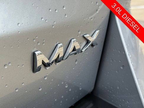 Used 2024 Ford Expedition Max XLT image 11