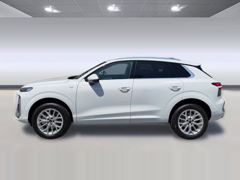 New 2026 Audi Q3 quattro 2.0T AWD/4WD image 2