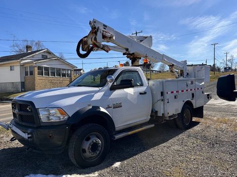 Used 2016 RAM 5500 Tradesman w/ Power & Remote Entry Group image 3