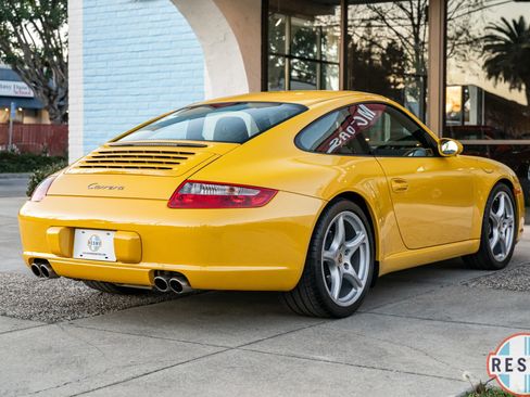 Used 2005 Porsche 911 Carrera image 6