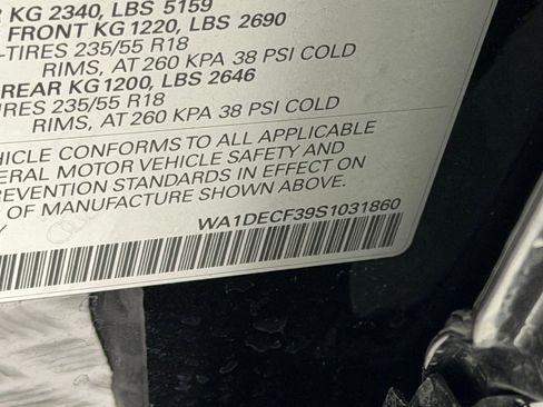 Certified 2025 Audi Q3 2.0T Premium image 24