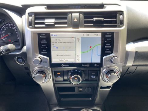 Used 2022 Toyota 4Runner SR5 Premium w/ Moonroof Package AWD/4WD image 24