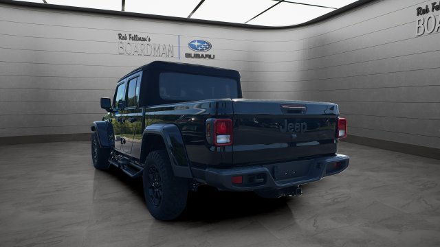 Used 2023 Jeep Gladiator Sport AWD/4WD image 7