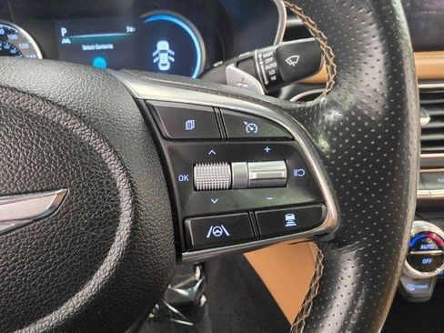 Used 2022 Genesis G70 3.3T AWD/4WD image 19