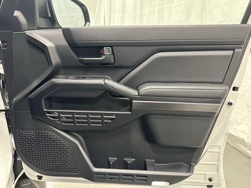 Used 2025 Toyota 4Runner SR5 image 55