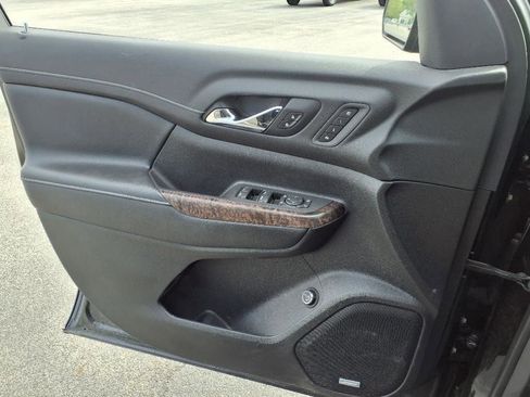 Used 2020 GMC Acadia Denali image 20