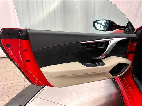 Used 2021 Acura NSX image 22