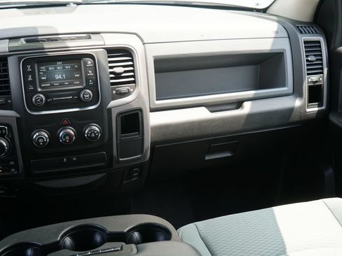 Used 2019 RAM 1500 Express w/ Express Value Package AWD/4WD image 24