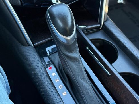 Used 2019 Cadillac XTS Luxury image 25