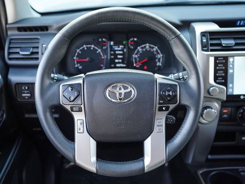 Used 2022 Toyota 4Runner SR5 Premium w/ Moonroof Package image 28