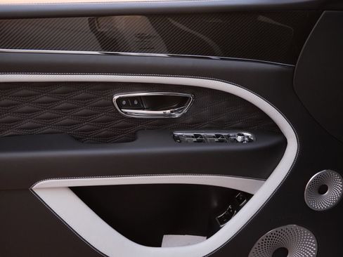 New 2026 Bentley Bentayga Speed AWD/4WD image 11