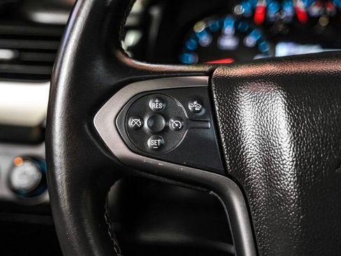 Used 2015 Chevrolet Suburban LT image 14
