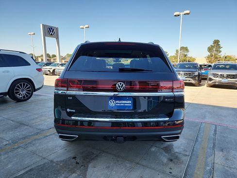 New 2026 Volkswagen Atlas SE image 6
