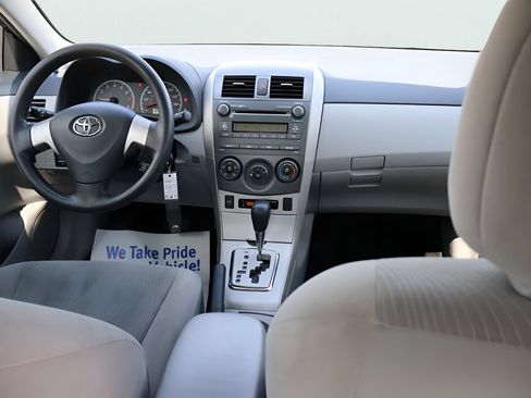 Used 2011 Toyota Corolla LE FWD image 15