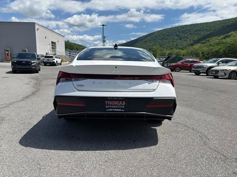 New 2026 Hyundai Elantra SE FWD image 6