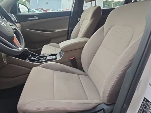 Used 2021 Hyundai Tucson SE AWD/4WD image 11