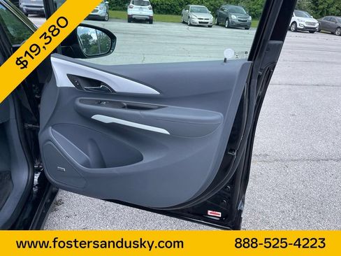 Used 2021 Chevrolet Bolt Premier w/ Infotainment Package FWD image 20