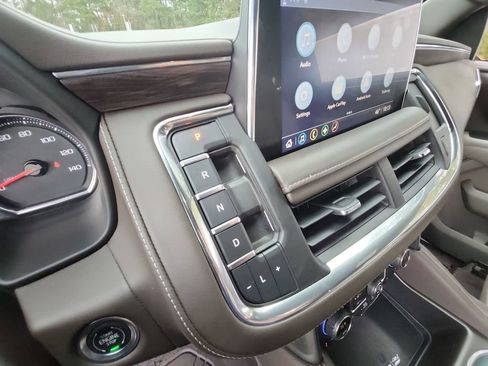 Used 2021 Chevrolet Tahoe Z71 image 20