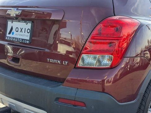 Used 2016 Chevrolet Trax LT w/ LT Convenience Package image 4