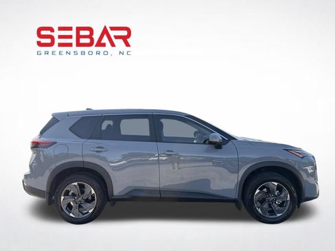 Used 2026 Nissan Rogue SV FWD image 9
