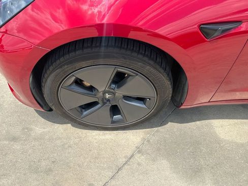 Used 2021 Tesla Model 3 Standard Range Plus RWD image 6