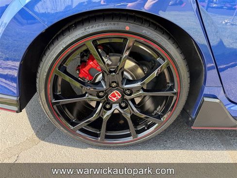 Used 2018 Honda Civic Type R image 17