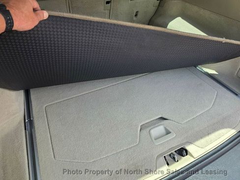 Used 2015 Volvo XC70 T5 Premier w/ Proximity Package FWD image 35