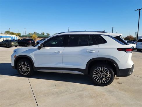 New 2025 Volkswagen Tiguan S image 6