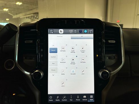 Used 2024 RAM 3500 Laramie image 31