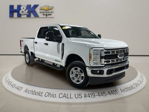 Used 2025 Ford F250 XLT AWD/4WD image 1