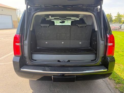 Used 2017 Chevrolet Tahoe Premier AWD/4WD image 3
