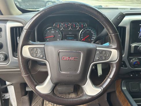 Used 2018 GMC Sierra 1500 SLT w/ SLT Premium Package AWD/4WD image 18