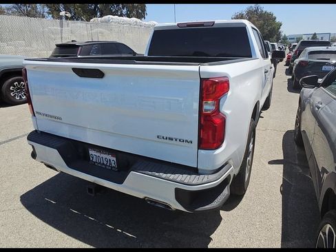 Used 2020 Chevrolet Silverado 1500 Custom w/ Custom Value Package RWD image 8