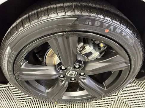 Used 2025 Honda Accord Sport image 12